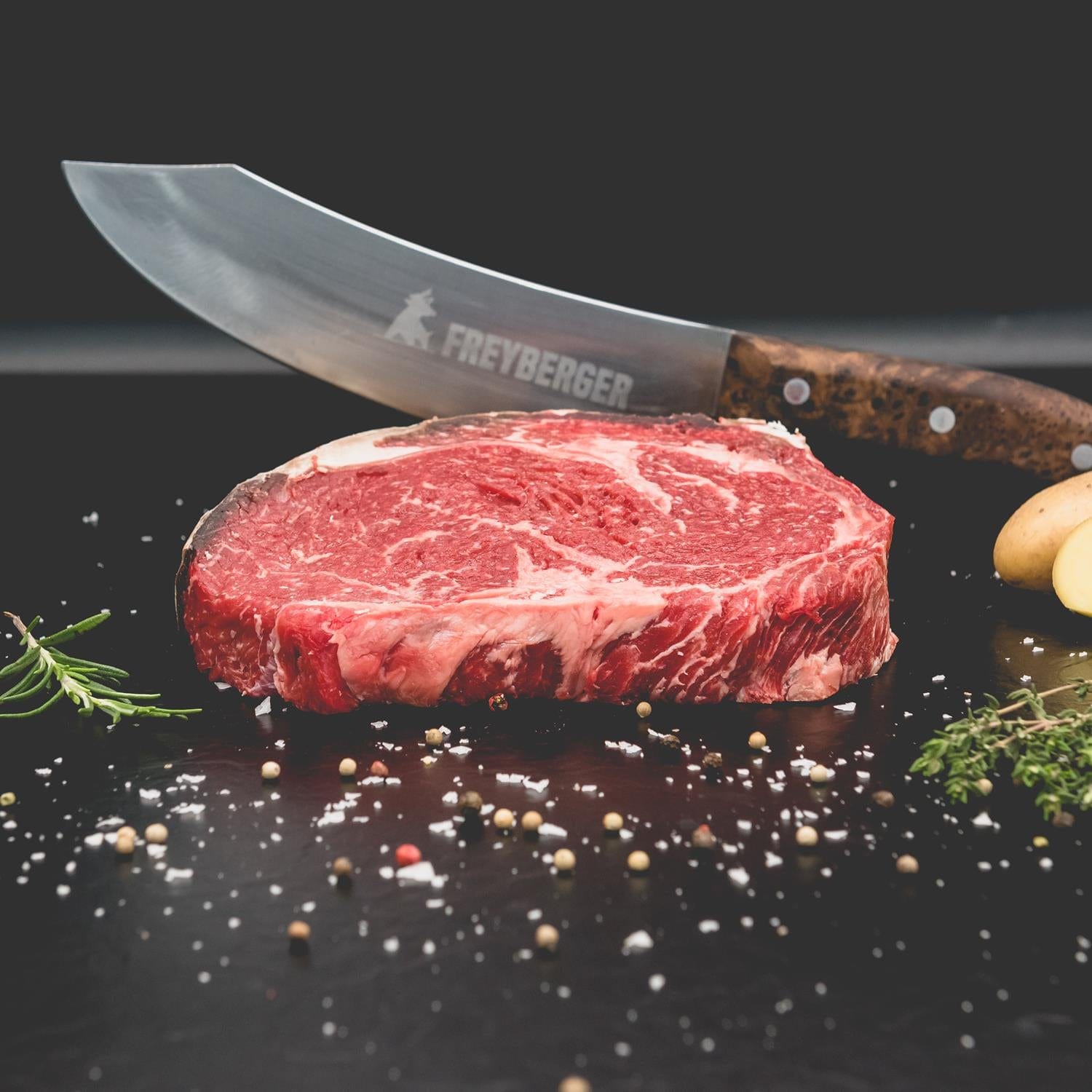 ribeye steak dryaged ribeye steak dry aged - natürlich von Freyberger