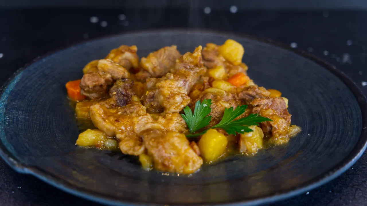 Deftiges Wildgulasch: Wildschweingulasch richtig zubereiten