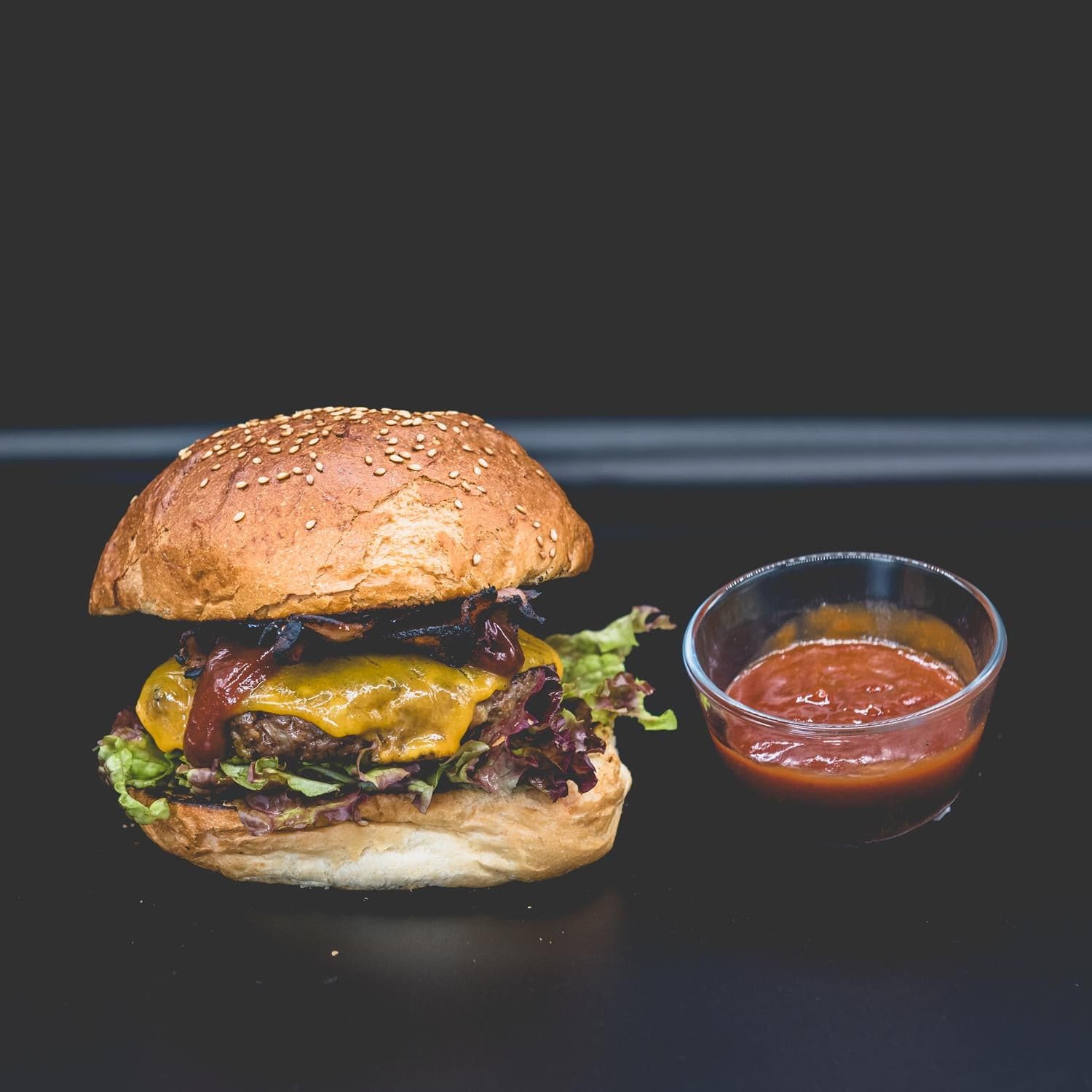 freybergers classic bacon cheese burger burger bau kasten classic bacon cheese burger 1 - natürlich von Freyberger