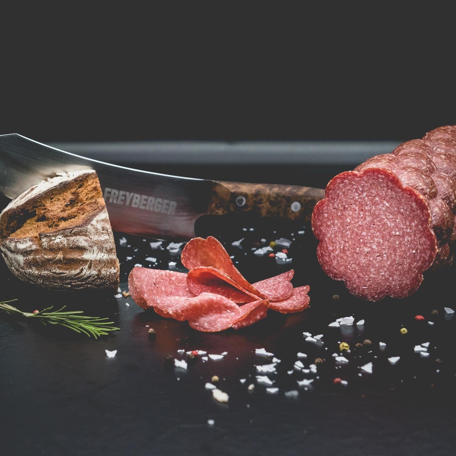 Hausgemachte Edelsalami (Aufschnitt)