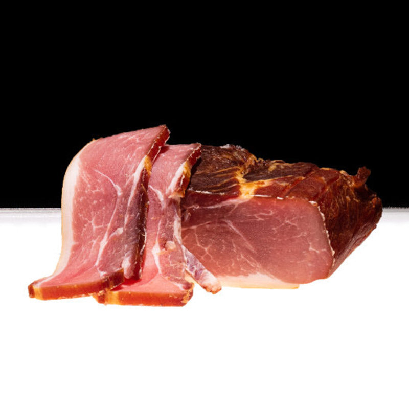 aufgeschnittener schinken raeucher