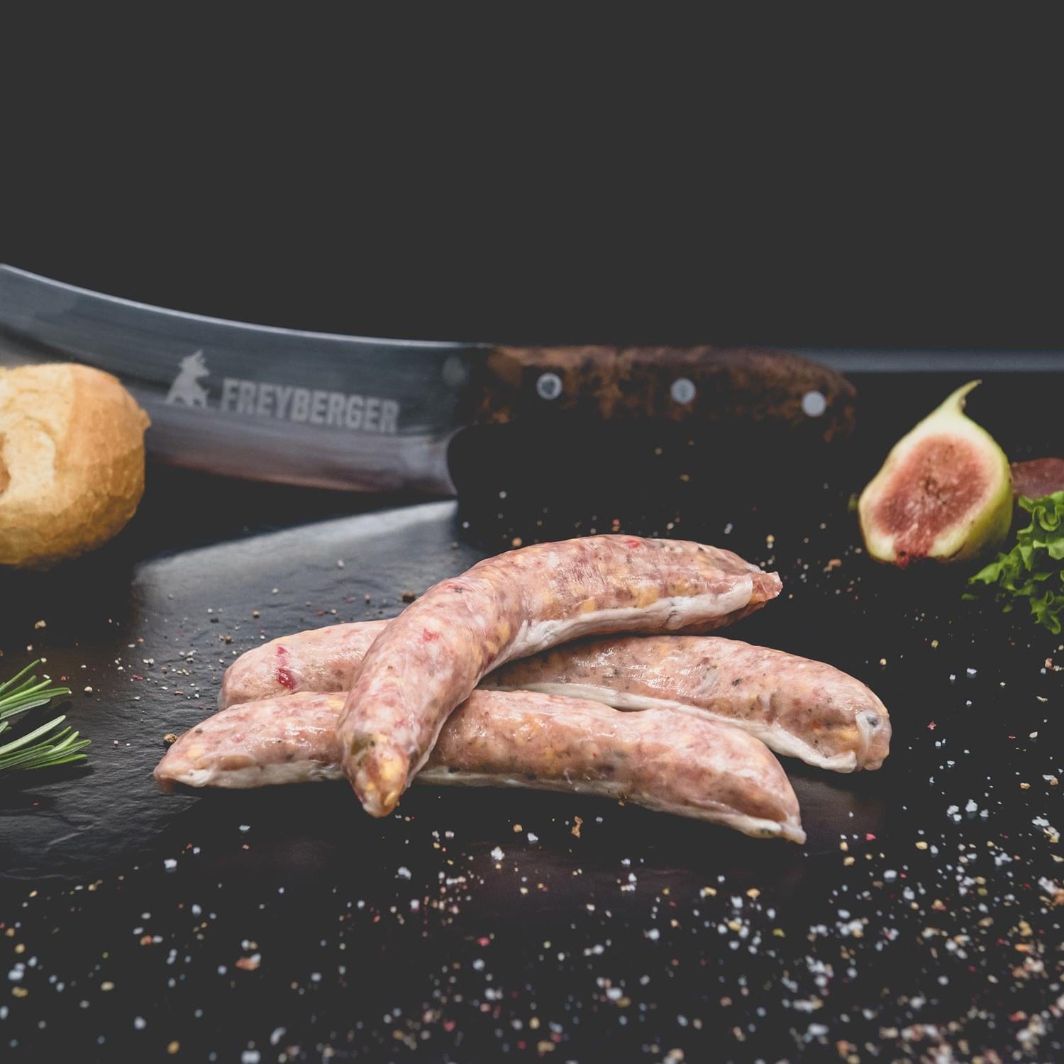 kaesebratwurst cheesy gonzales bratwurst mit kaese und chalapenos - natürlich von Freyberger