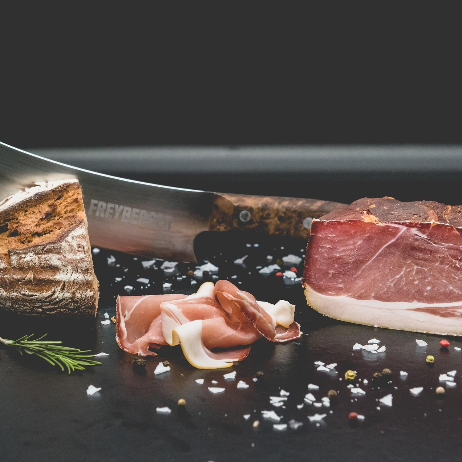 schinkenspeck geraeucherter schinkenspeck - natürlich von Freyberger