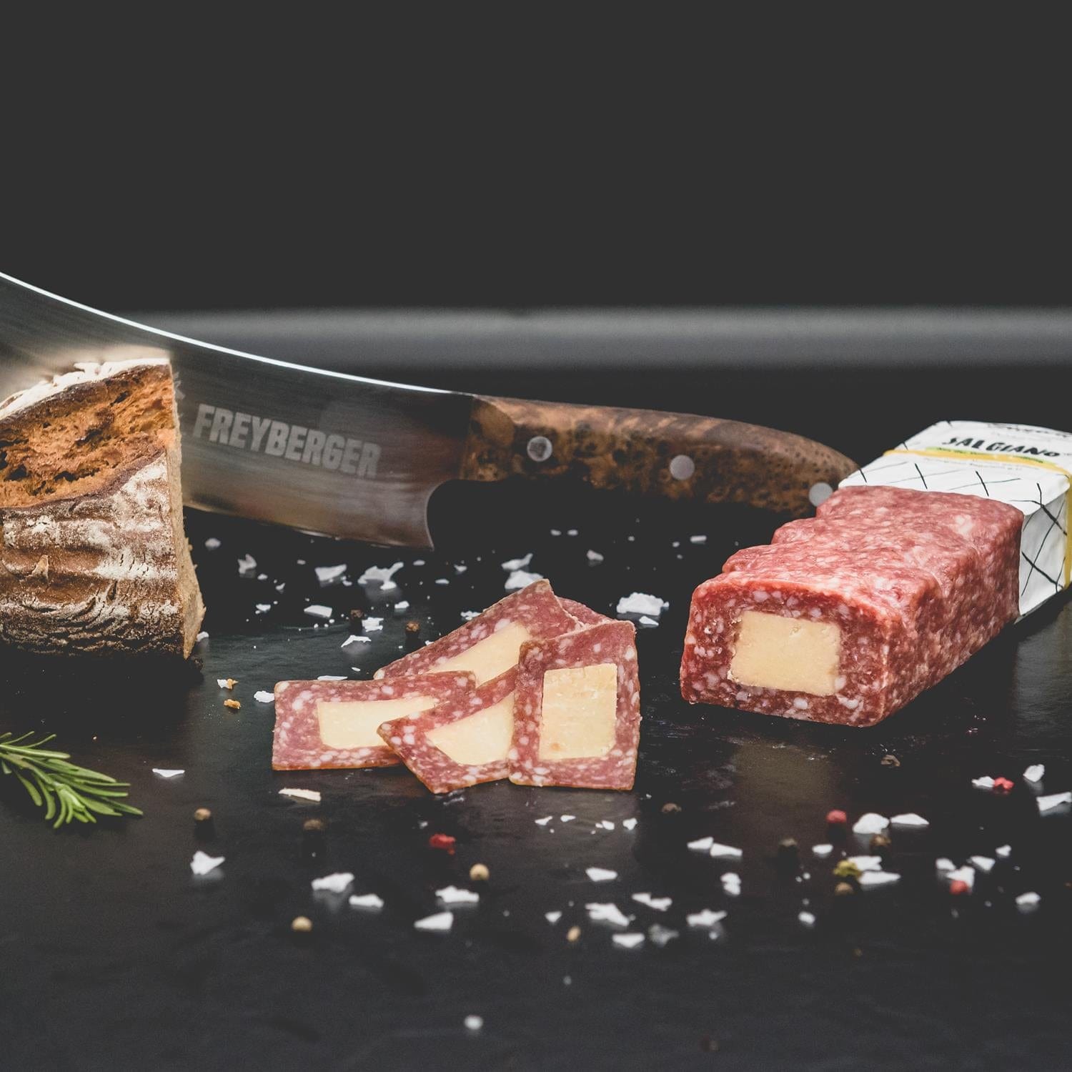 salgiano salgiano salami mit parmesankern - natürlich von Freyberger